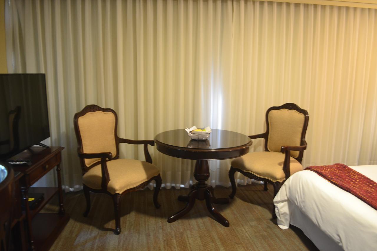 Suites Plaza Las Flores Distretto di Distretto di Lima Esterno foto
