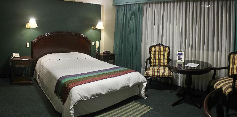 Suites Plaza Las Flores Distretto di Distretto di Lima Esterno foto